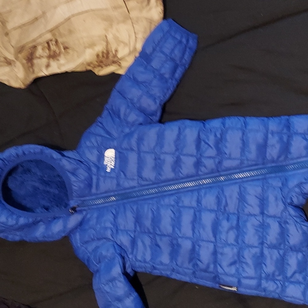 Teeny tiny baby vintage northface! Lux fleece/ down puffer one piece.